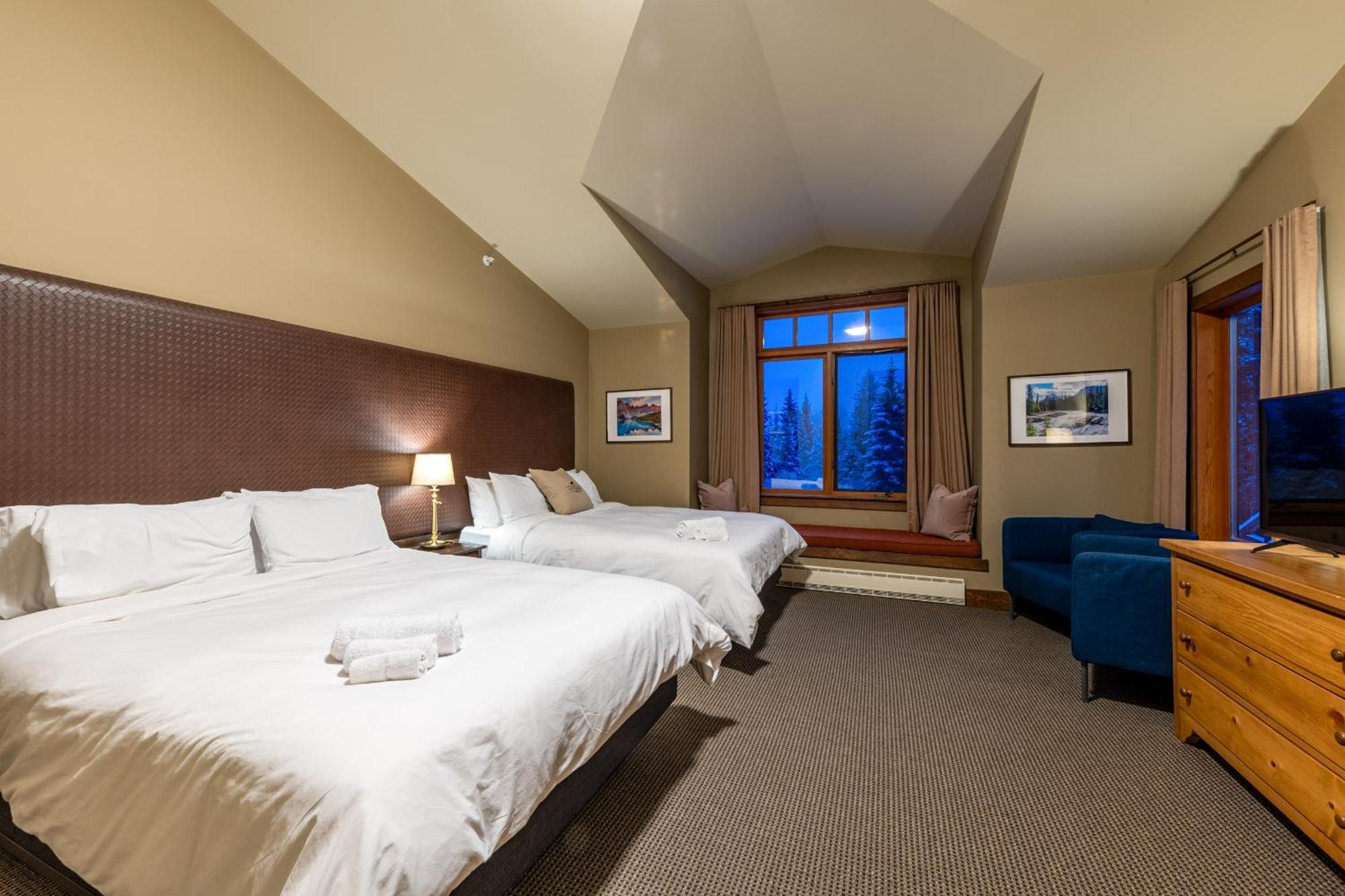 Copper Horse Lodge Golden Extérieur photo
