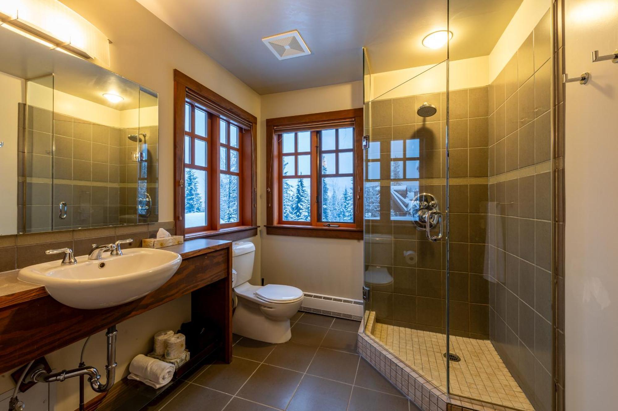Copper Horse Lodge Golden Extérieur photo