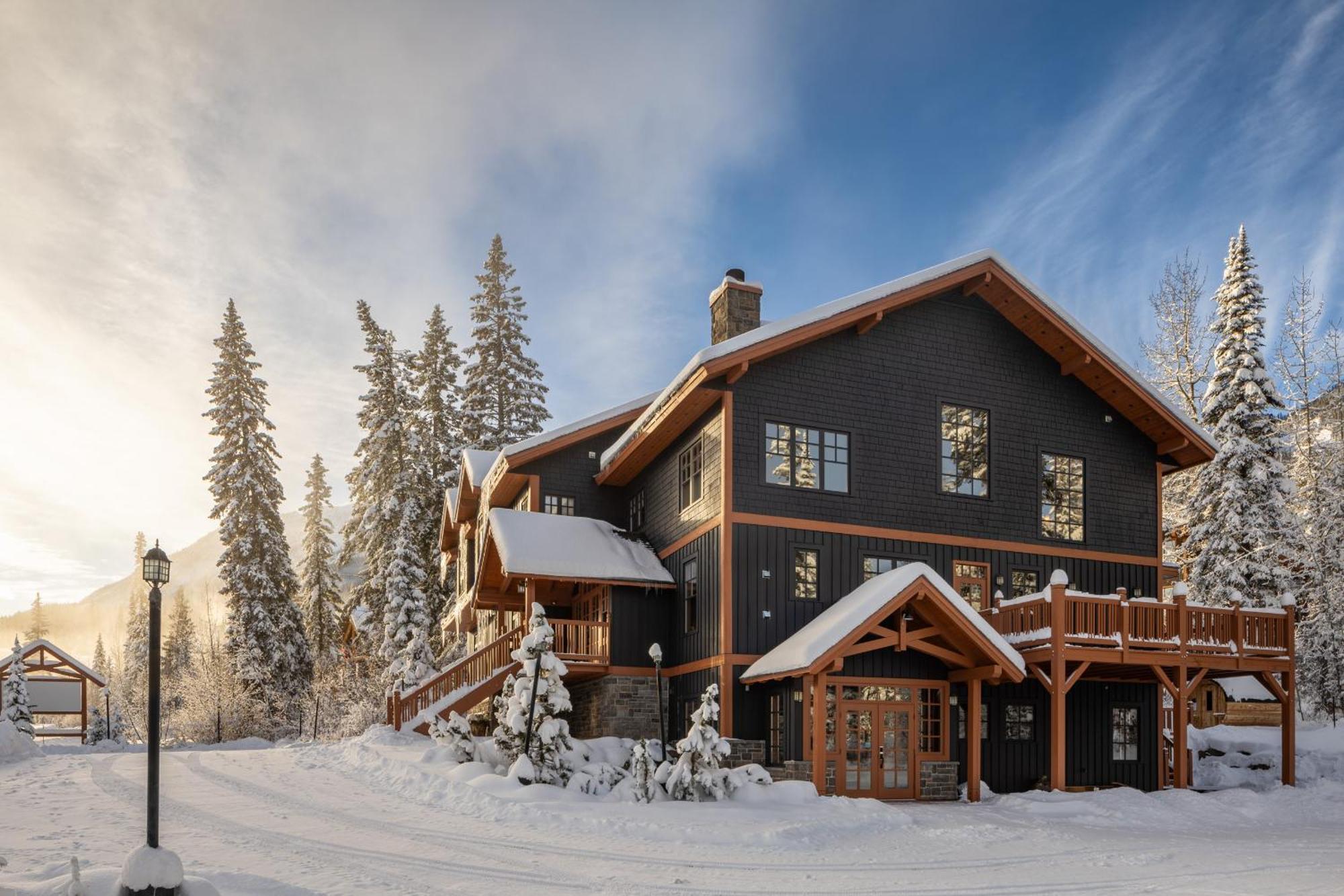 Copper Horse Lodge Golden Extérieur photo